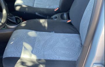 Ford Fiesta Sedan 1.6 (Flex) - Foto #6
