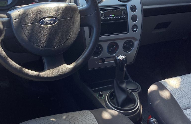 Ford Fiesta Sedan 1.6 (Flex) - Foto #7