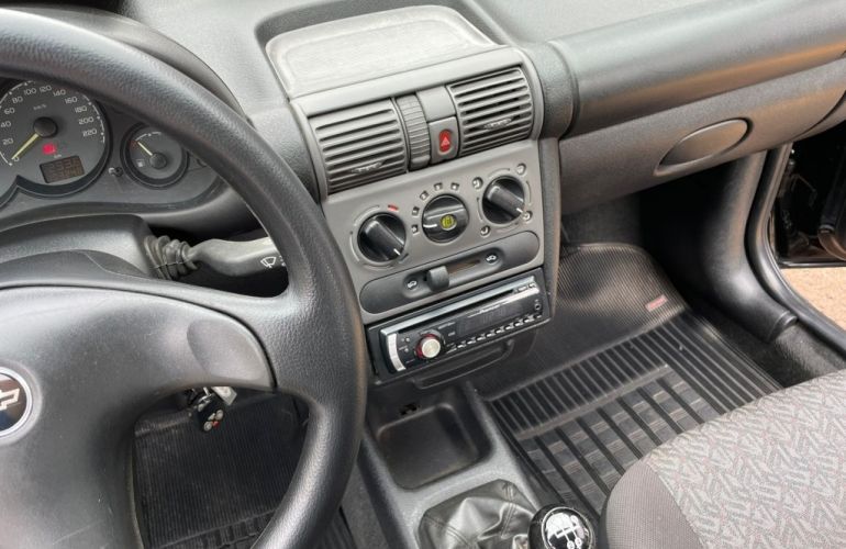 Chevrolet Corsa Sedan Classic Spirit 1.0 (flex) - Foto #6