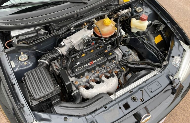 Chevrolet Corsa Sedan Classic Spirit 1.0 (flex) - Foto #9
