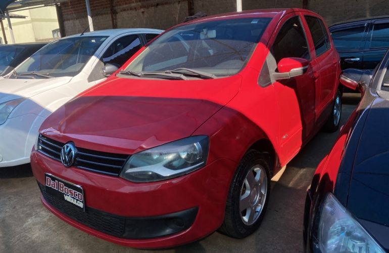 Volkswagen Fox 1.0 8V (Flex) 4p - Foto #1