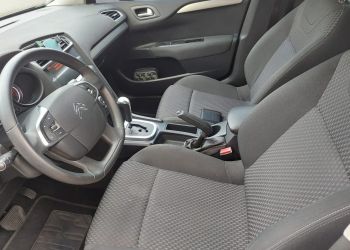 Citroën C4 GLX Tendance BVA 2.0 16V (Flex)(Aut) - Foto #4