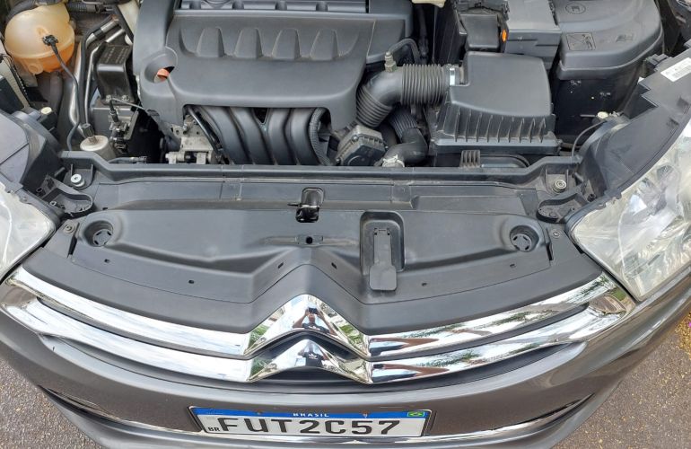 Citroën C4 GLX Tendance BVA 2.0 16V (Flex)(Aut) - Foto #8