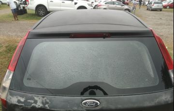 Ford Fiesta Hatch 1.0 (Flex) - Foto #4
