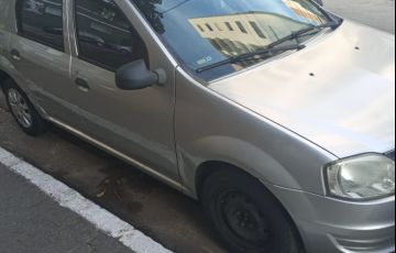 Renault Logan Authentique 1.0 16V (flex) - Foto #2