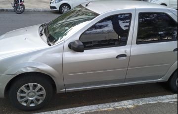 Renault Logan Authentique 1.0 16V (flex) - Foto #3