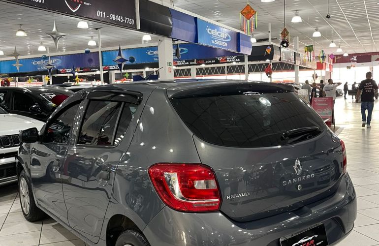 Renault Sandero Expression 1.6 8V (Flex) - Foto #5