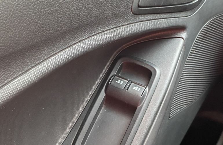 Ford Ka Hatch SE 1.0 (Flex) - Foto #10