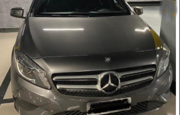 Mercedes-Benz Classe A 200 Urban 1.6 DCT Turbo - Foto #3