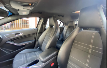 Mercedes-Benz Classe A 200 Urban 1.6 DCT Turbo - Foto #8