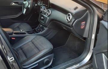 Mercedes-Benz Classe A 200 Urban 1.6 DCT Turbo - Foto #9