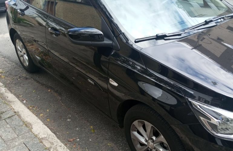Chevrolet Onix 1.0 Turbo LT (Aut) - Foto #5