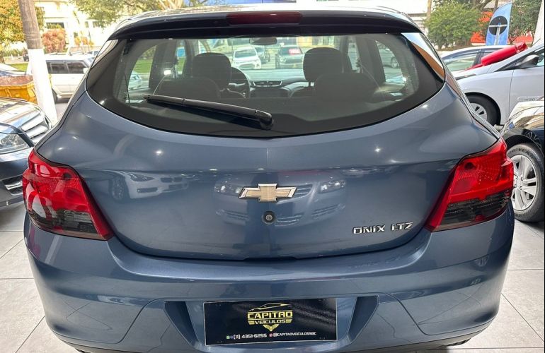 Chevrolet Onix 1.4 MPFi LTZ 8v - Foto #6