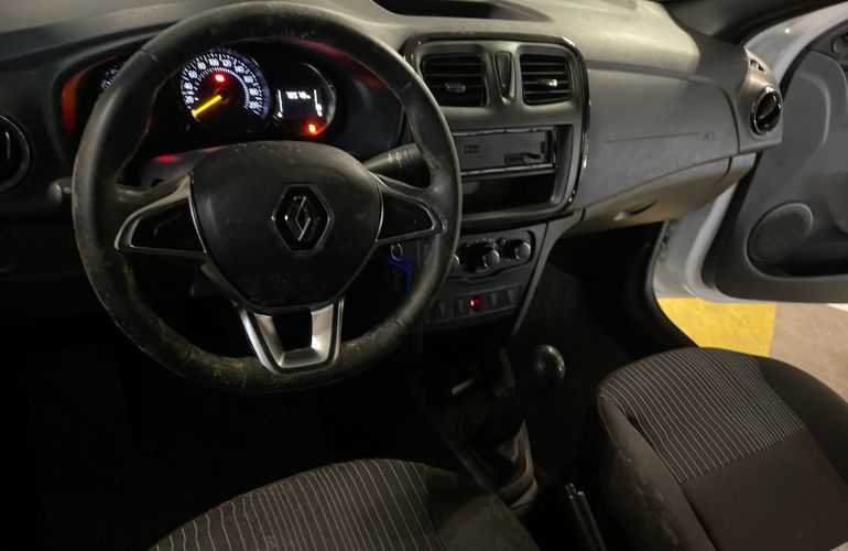 Renault Logan 1.0 Life - Foto #5