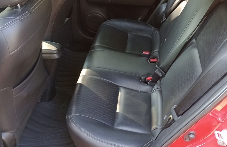 Toyota Yaris 1.3 XL CVT (Flex) - Foto #2