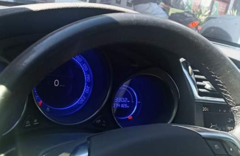 Citroën C4 Lounge Exclusive 1.6 THP (Aut) - Foto #4