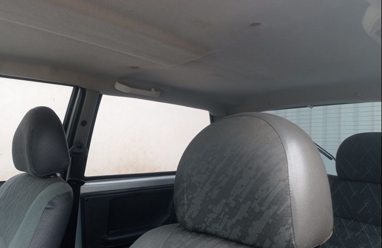 Fiat Uno Mille Fire 1.0 (Flex) - Foto #4