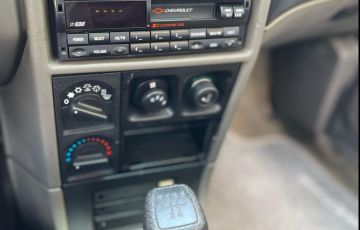 Chevrolet Kadett Hatch GSi 2.0 MPFi - Foto #3