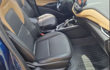 Chevrolet Onix 1.0 Turbo Premier (Aut) - Foto #7