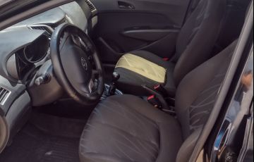 Hyundai HB20 1.0 Comfort Plus - Foto #4