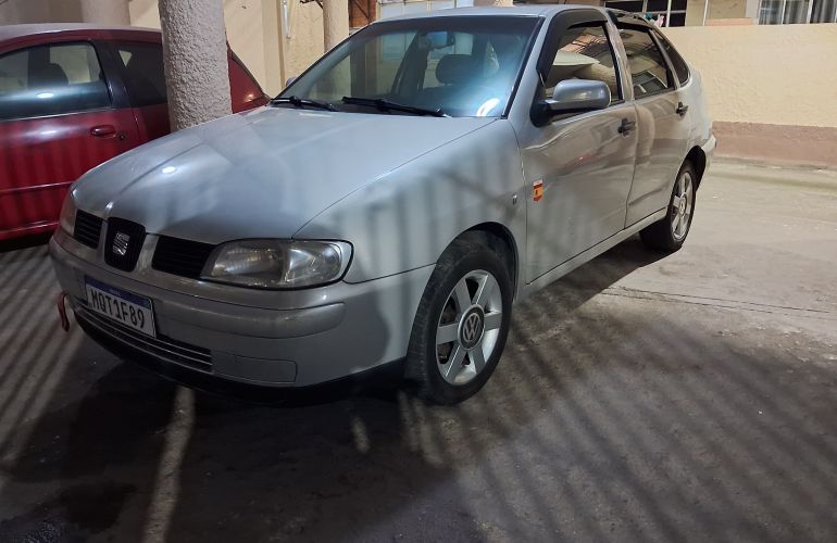 Seat Cordoba Sedan 1.6 - Foto #4