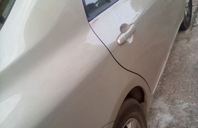 Toyota Corolla Sedan 1.8 Dual VVT-i GLi (Flex) - Foto #4