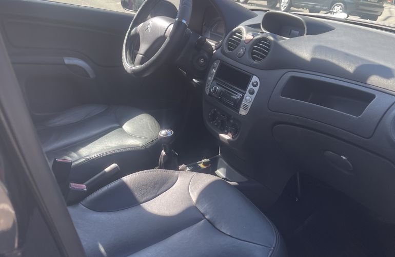Citroën C3 GLX 1.4 8V (flex) - Foto #8