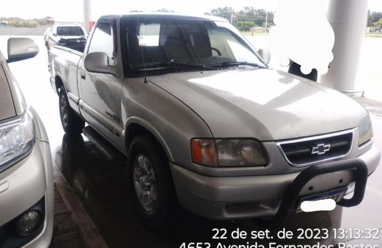 Chevrolet S10 Luxe 4x4 4.3 SFi V6 (Cab Simples) - Foto #1