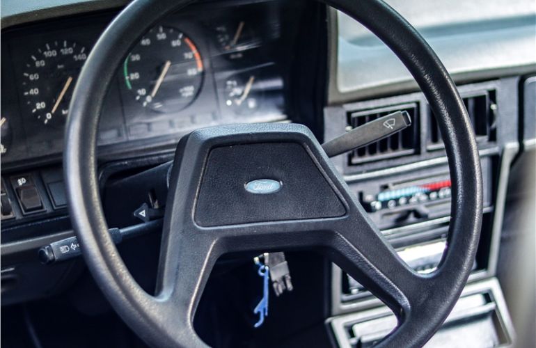 Ford Del Rey 1.8 Ghia 8V Gasolina 2p Manual - Foto #3