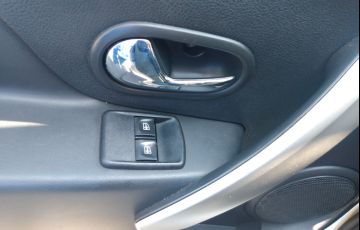 Renault Sandero Expression Pack Avantage 1.6 8V Hi-Power - Foto #7
