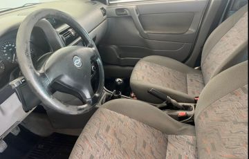 Chevrolet Astra 1.8 MPFi GL Sedan 8v - Foto #8