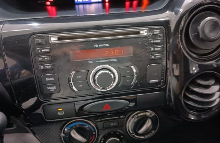 Toyota Etios 1.5 X Sedan 16v - Foto #7