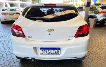 Chevrolet Onix 1.0 Joy SPE/4 - Foto #5