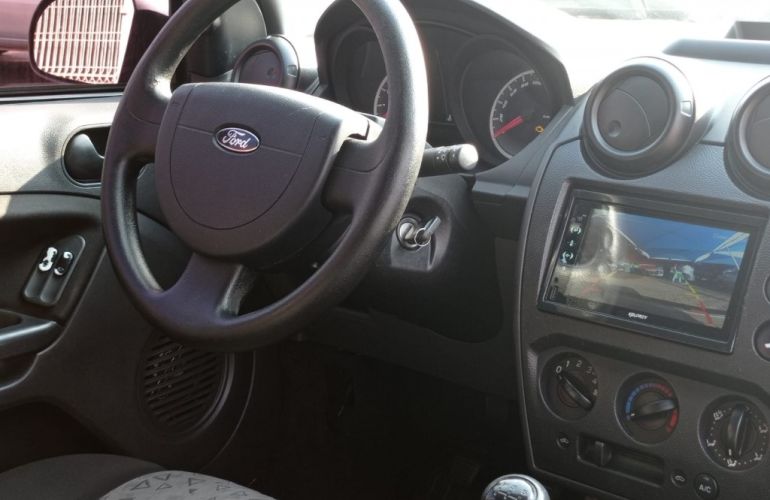 Ford Fiesta Sedan 1.6 (Flex) - Foto #6