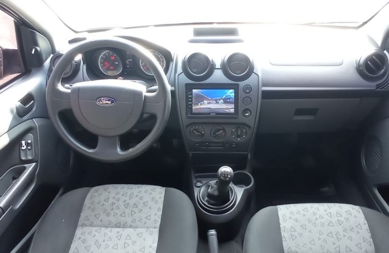 Ford Fiesta Sedan 1.6 (Flex) - Foto #7