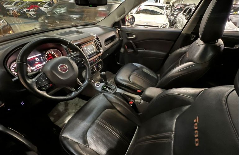 Fiat Toro 2.0 16V Turbo Volcano 4WD At9 - Foto #9