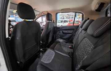 Fiat Uno 1.0 Fire Attractive - Foto #5