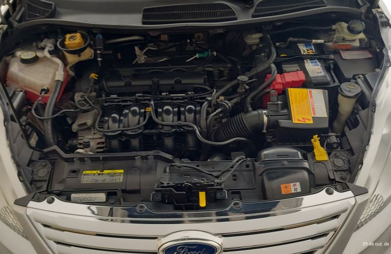 Ford Fiesta Sedan 1.6 (Flex) - Foto #8