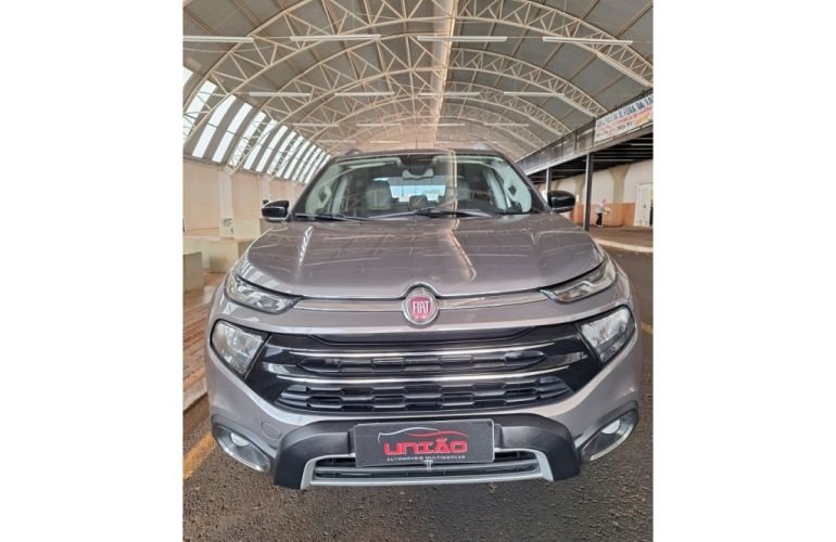 Fiat Toro Volcano 2.0 diesel AT9 4x4 - Foto #7