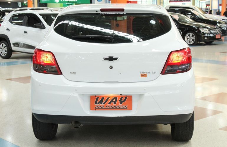 Chevrolet Onix 1.4 MPFi LT 8v - Foto #8