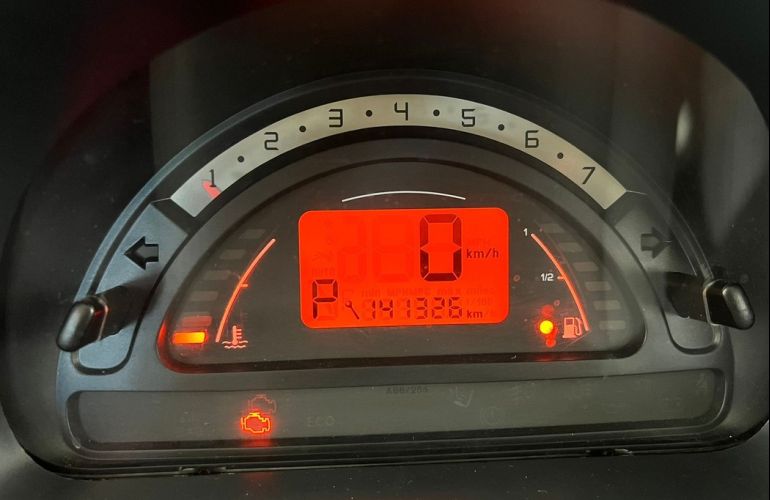 Citroën C3 1.6 Exclusive 16v - Foto #10