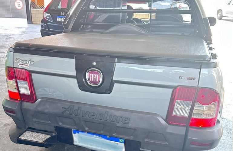Fiat Strada 1.8 MPi Adventure Locker CD 16v - Foto #5