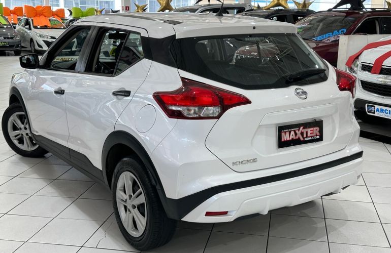 Nissan Kicks 1.6 16V Flexstart Active - Foto #9