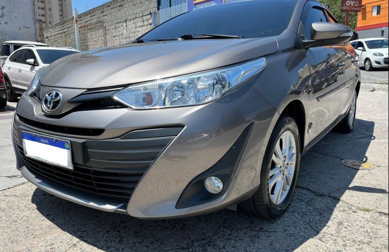 Toyota Yaris 1.5 16V Sedan Xl - Foto #2