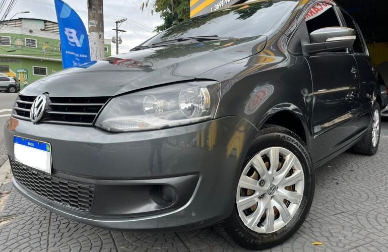 Volkswagen Fox 1.0 Mi Trend 8v - Foto #2