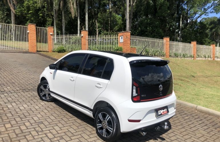 Volkswagen up! 1.0 TSI Connect - Foto #6