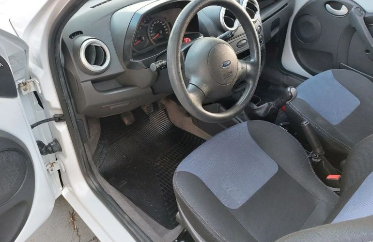 Ford Ka 1.0 MPi 8v - Foto #8