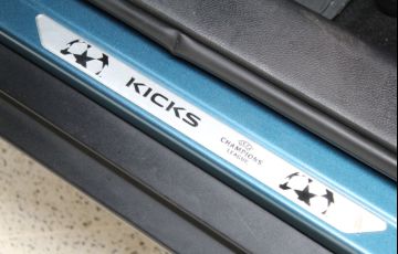 Nissan Kicks 1.6 16V Flexstart Uefa Champions League - Foto #5