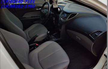 Hyundai HB20S 1.6 Comfort Plus - Foto #5