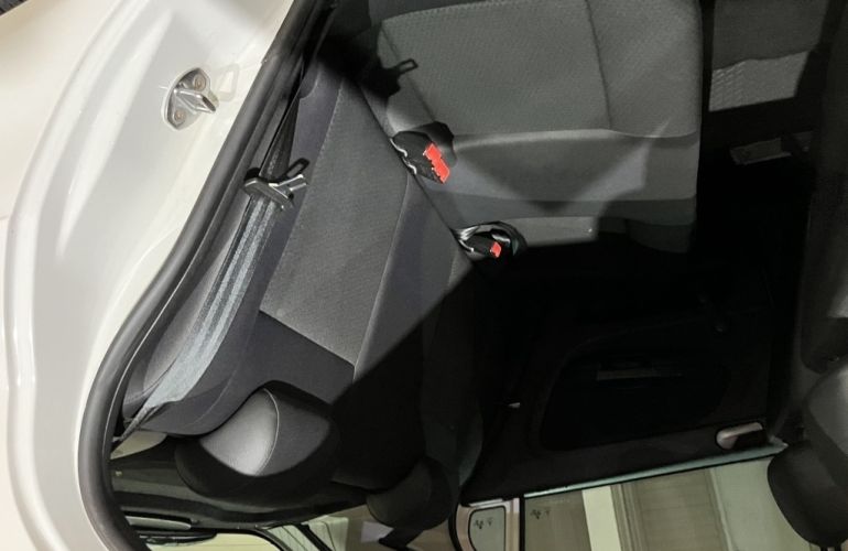 Volkswagen Gol 1.6 MSI (Flex) - Foto #8